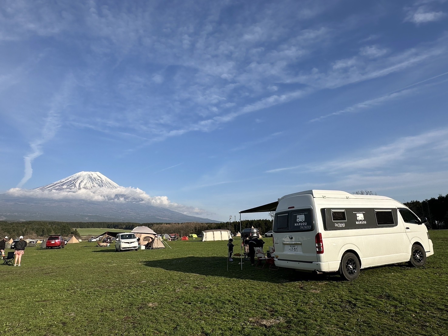 大人気！ふもとっぱらで車中泊(^^)/